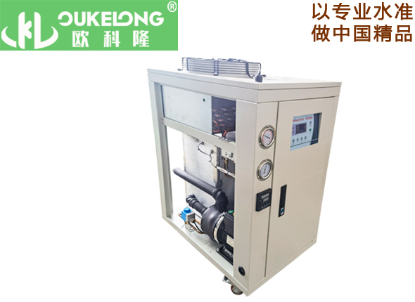 冷熱兩用精準溫控機組